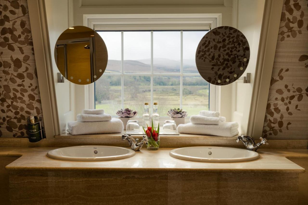 Ballygarry Estate Hotel & Spa 特拉利 外观 照片