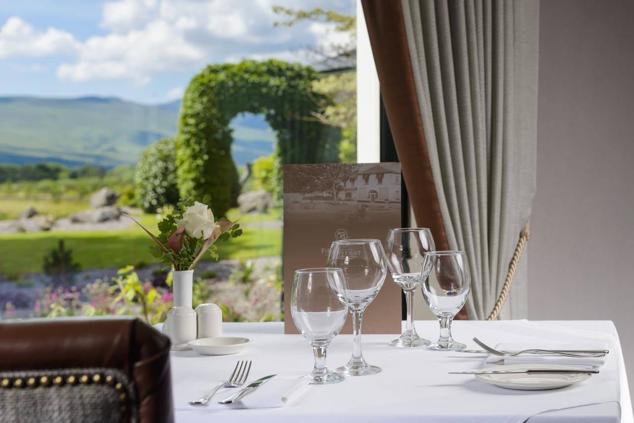 Ballygarry Estate Hotel & Spa 特拉利 外观 照片