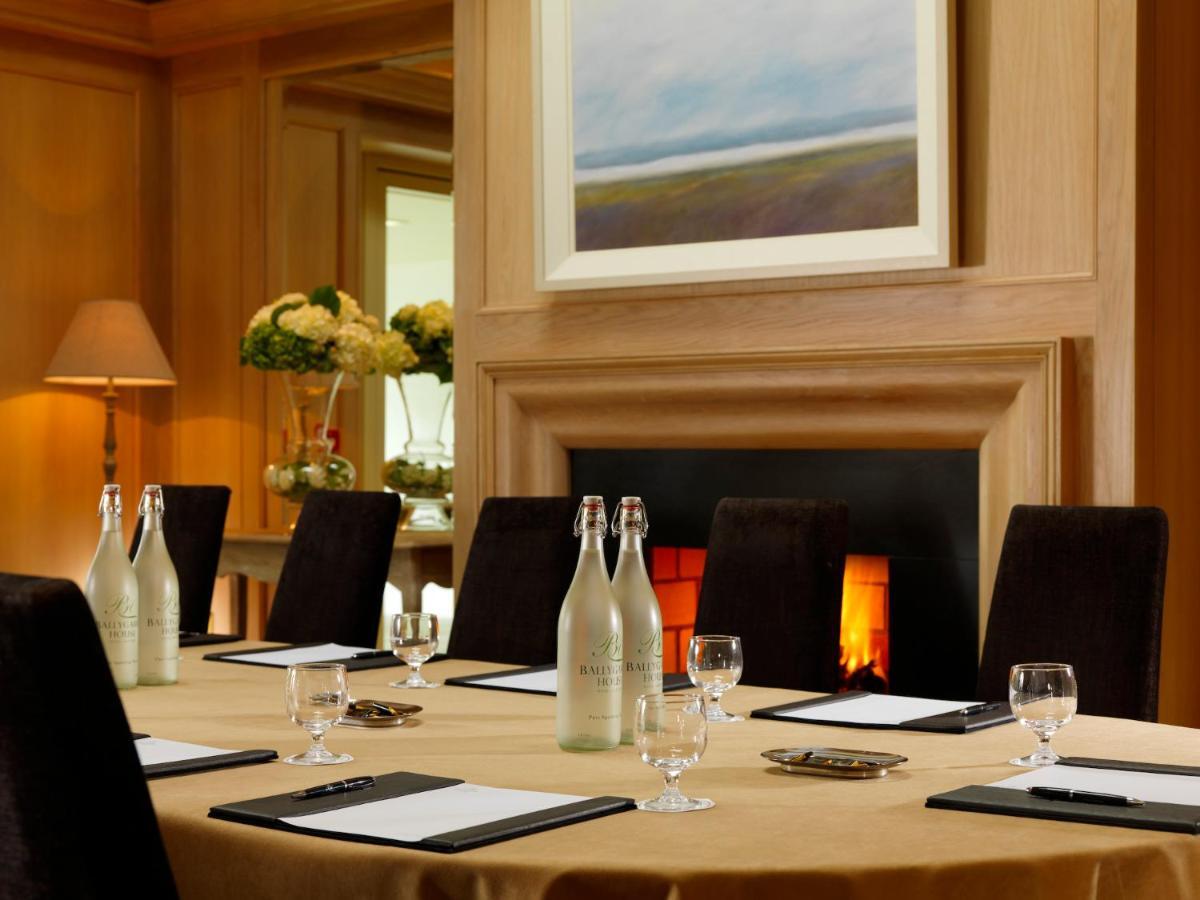 Ballygarry Estate Hotel & Spa 特拉利 外观 照片